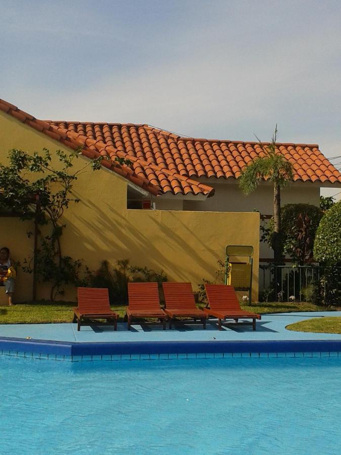 Pequeno Y Acogedor Departamento Con Garaje Y Recibe Pequenos Peluditos Санта-Крус-де-ла-Сьерра Экстерьер фото