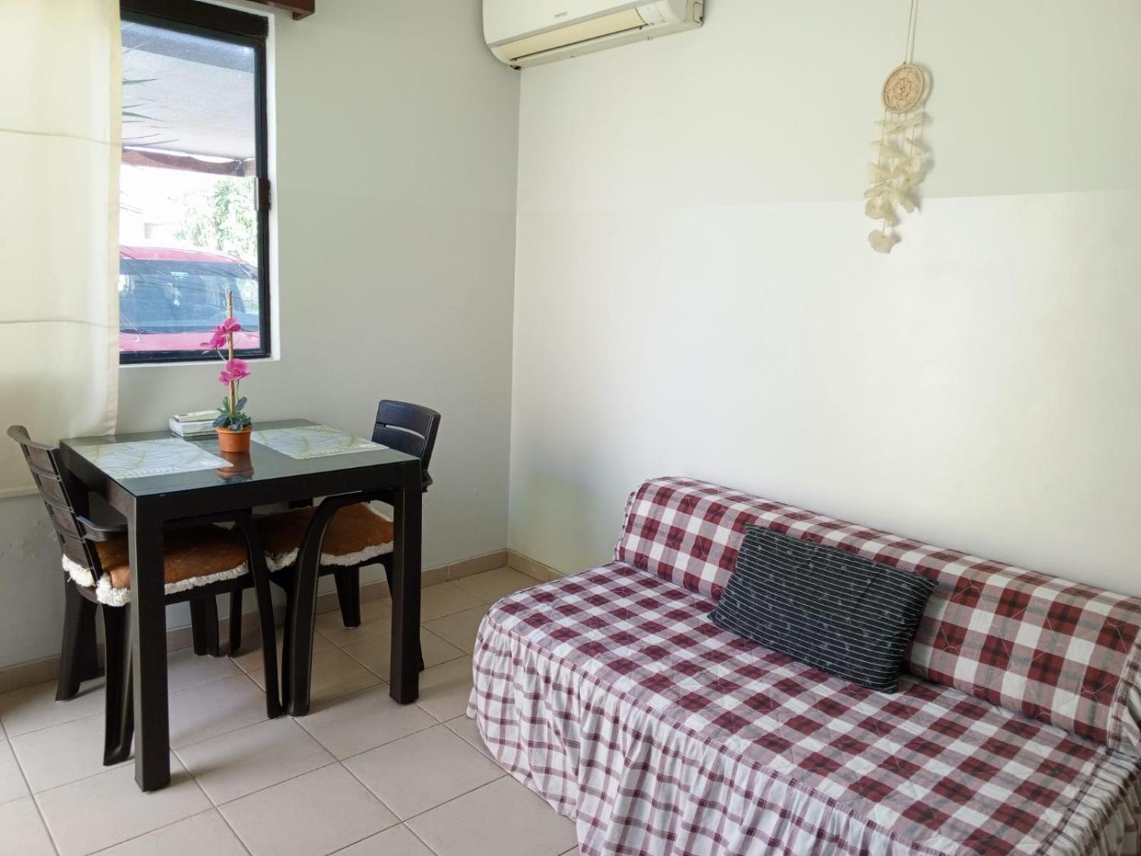 Pequeno Y Acogedor Departamento Con Garaje Y Recibe Pequenos Peluditos Санта-Крус-де-ла-Сьерра Экстерьер фото